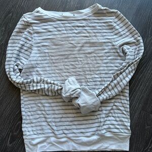 Wild fox / Striped Gray and White Long Sleeve Top / XS/S
